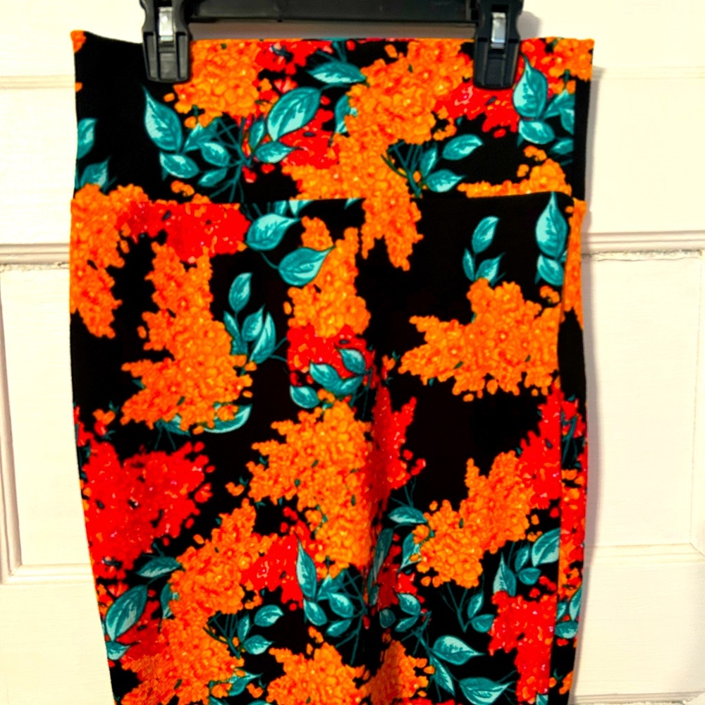 LulaRoe Floral Skirt